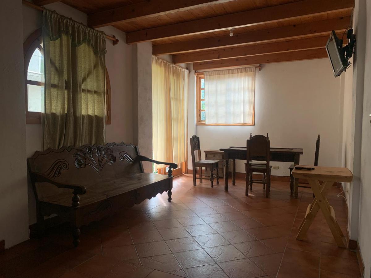 Hostal Dulces Suenos Panajachel Extérieur photo