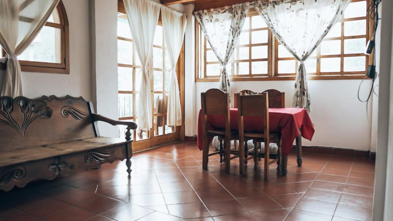 Hostal Dulces Suenos Panajachel Extérieur photo